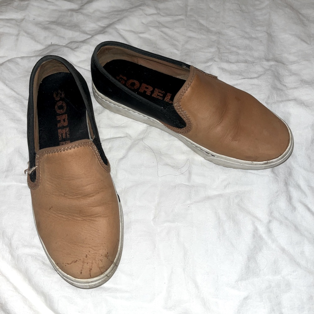 Sorel Campsneak tan and black slip on sneakers